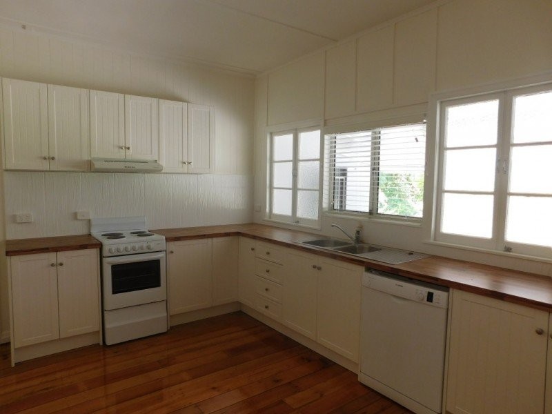 13 Tregair Street, Newtown QLD 4305