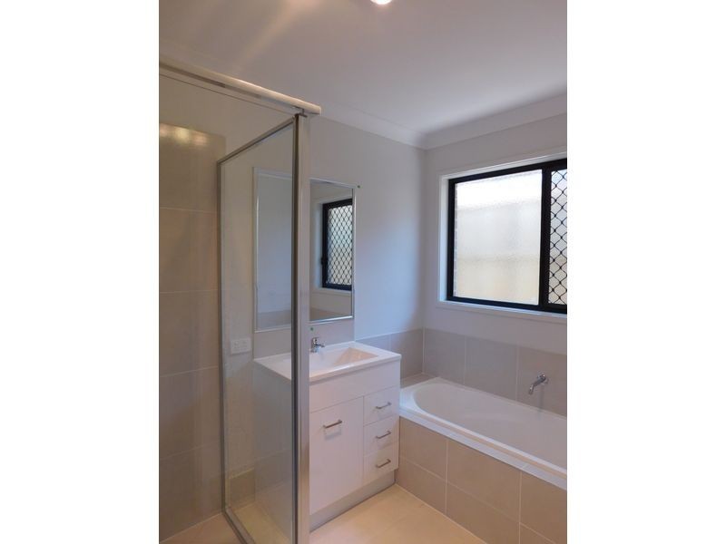 2/26 Knightsbridge Drive, Chuwar QLD 4306