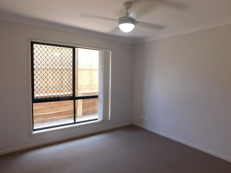 2/26 Knightsbridge Drive, Chuwar QLD 4306