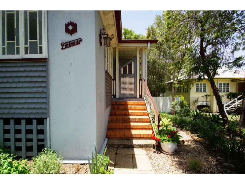 15 Holmes Street, North Ipswich QLD 4305