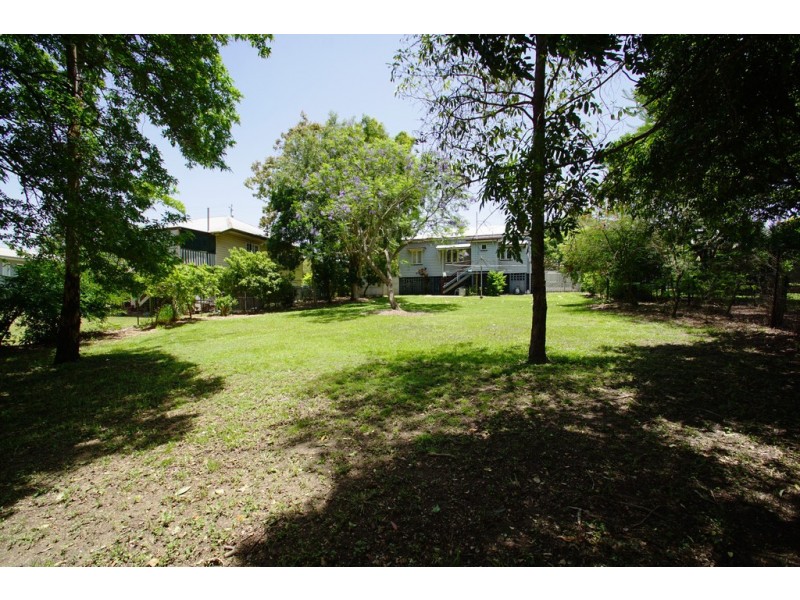 15 Holmes Street, North Ipswich QLD 4305