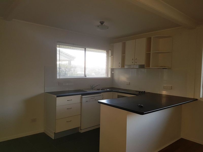 70 River Road, Bundamba QLD 4304