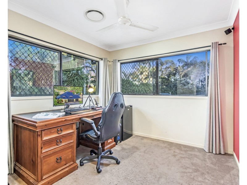 22 Donald Place, Brassall QLD 4305