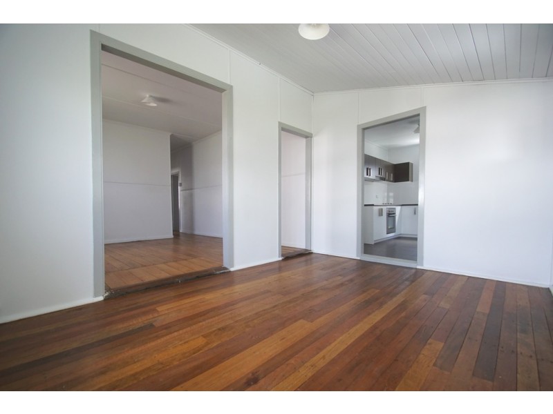 22 Lowry Street, North Ipswich QLD 4305