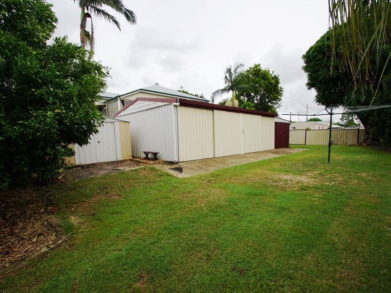 125 Glebe Road, Silkstone QLD 4304
