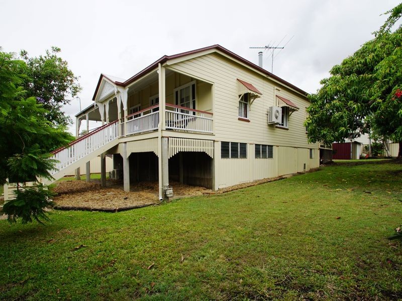 125 Glebe Road, Silkstone QLD 4304