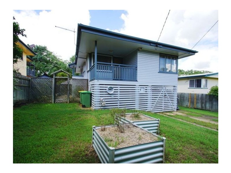 52 Kynance Street, Leichhardt QLD 4305