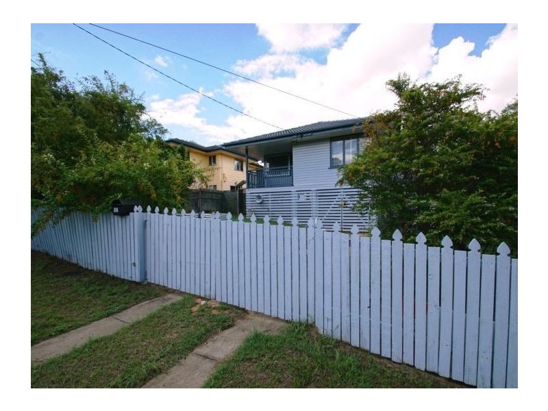 52 Kynance Street, Leichhardt QLD 4305