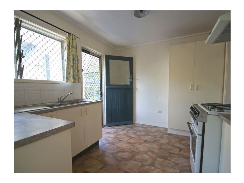 52 Kynance Street, Leichhardt QLD 4305