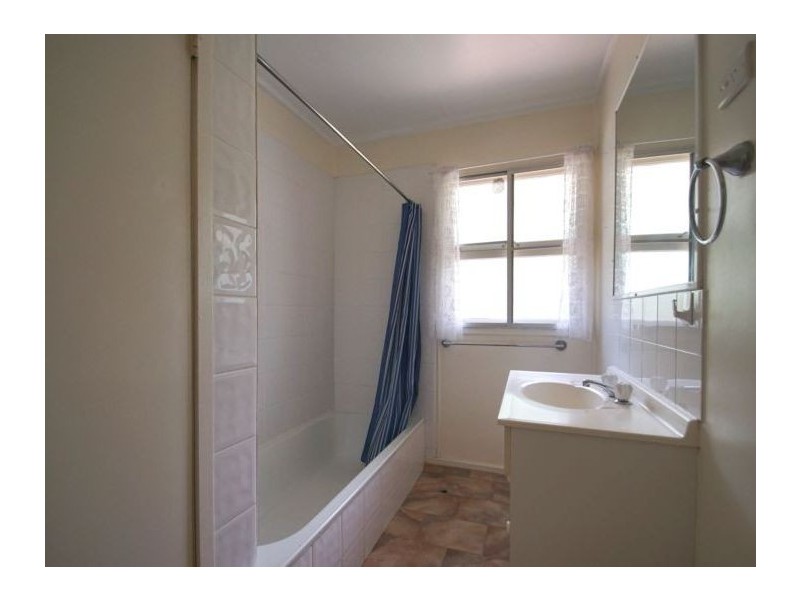 52 Kynance Street, Leichhardt QLD 4305