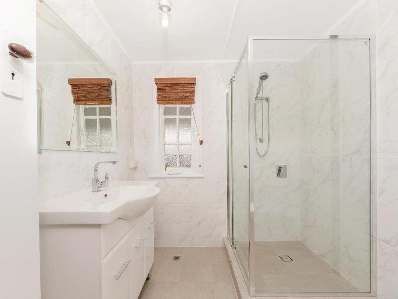 89 Brisbane Road, Newtown QLD 4305