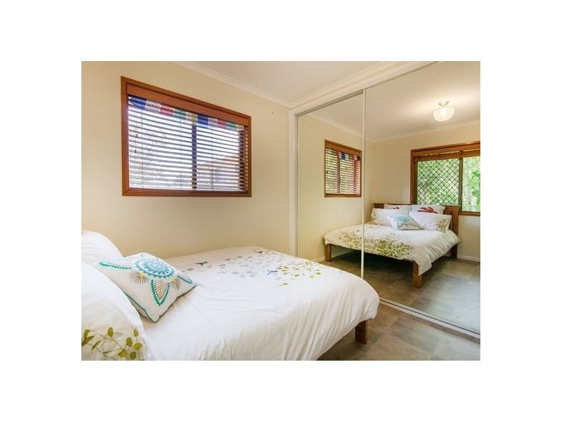 6 Oak Street, Bundamba QLD 4304