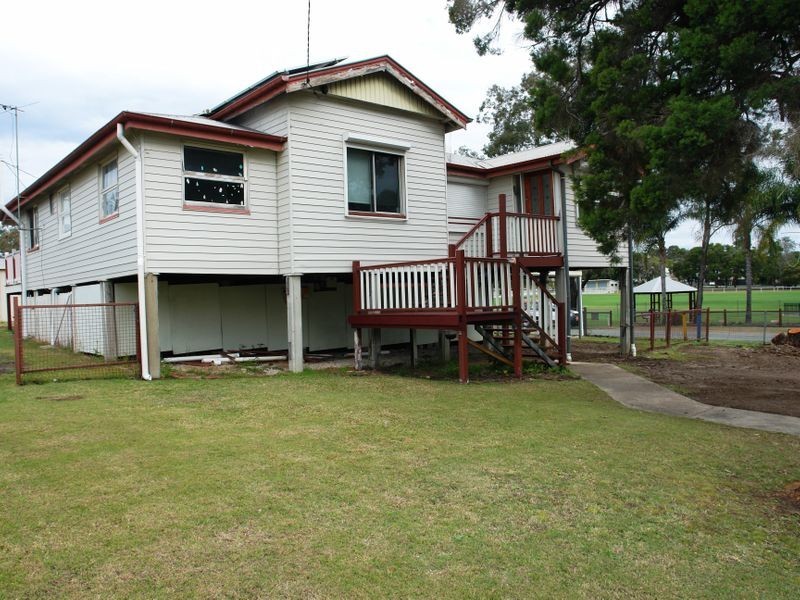 13 Brisbane Road, Ebbw Vale QLD 4304