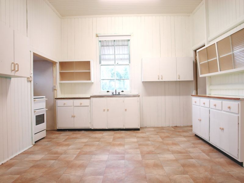 13 Brisbane Road, Ebbw Vale QLD 4304