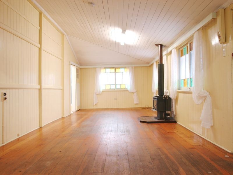 13 Brisbane Road, Ebbw Vale QLD 4304