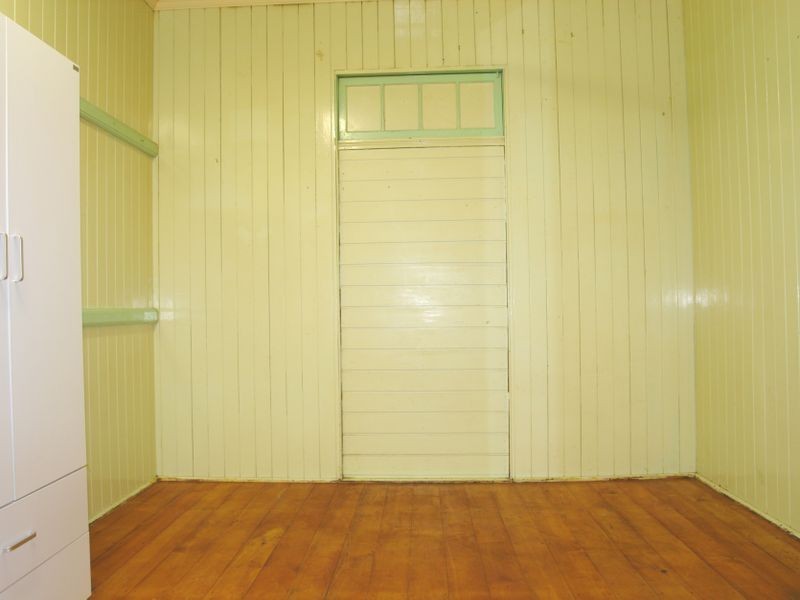 13 Brisbane Road, Ebbw Vale QLD 4304