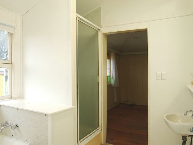 13 Brisbane Road, Ebbw Vale QLD 4304