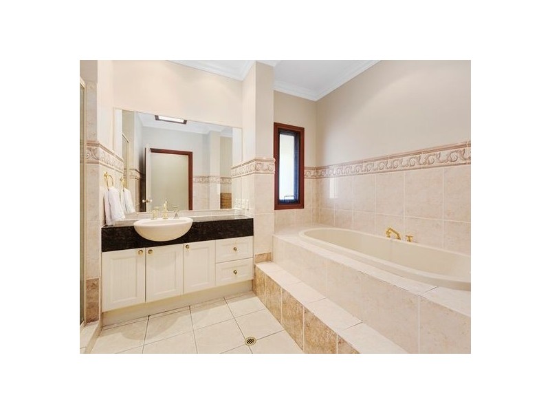 1242 Ripley Road, South Ripley QLD 4306