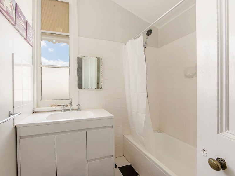32 Waterworks Road, Brassall QLD 4305