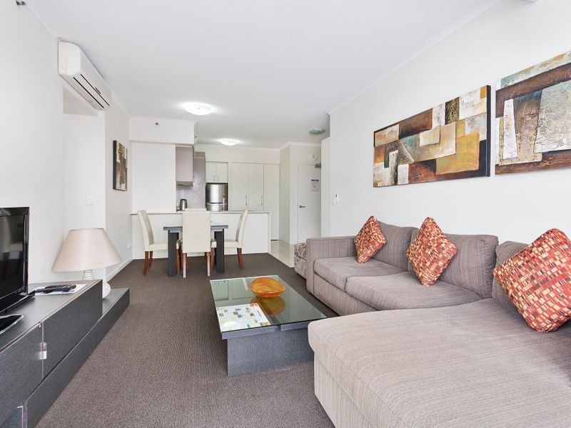 607/11 Ellenborough Street, Woodend QLD 4305