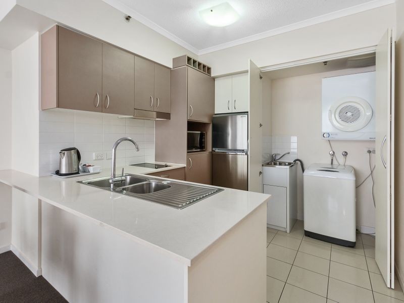 607/11 Ellenborough Street, Woodend QLD 4305