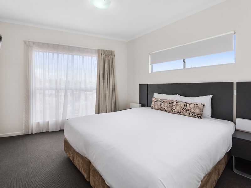 607/11 Ellenborough Street, Woodend QLD 4305