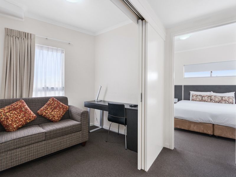 607/11 Ellenborough Street, Woodend QLD 4305