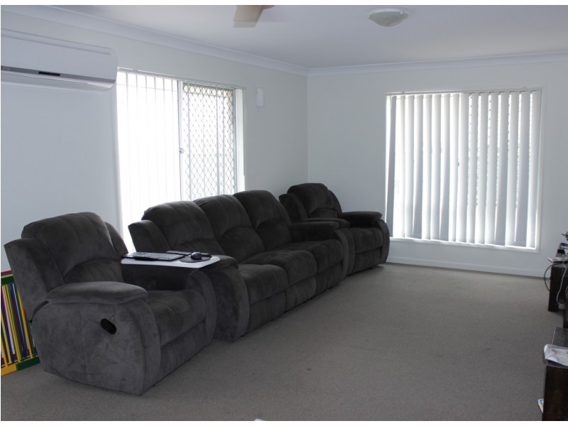 29 Tawney Street, Lowood QLD 4311
