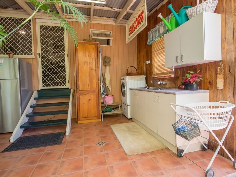 38 Leonard Street, Yamanto QLD 4305