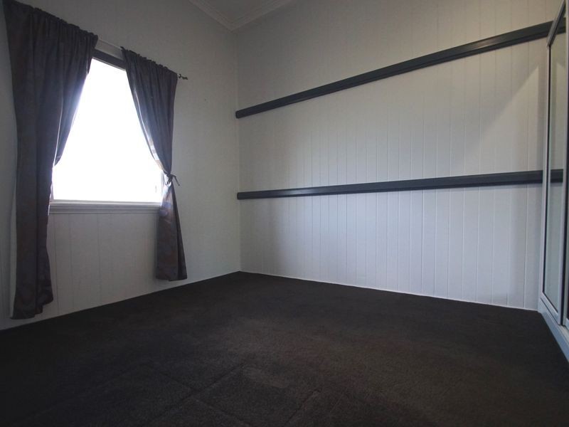9 Torch Street, East Ipswich QLD 4305