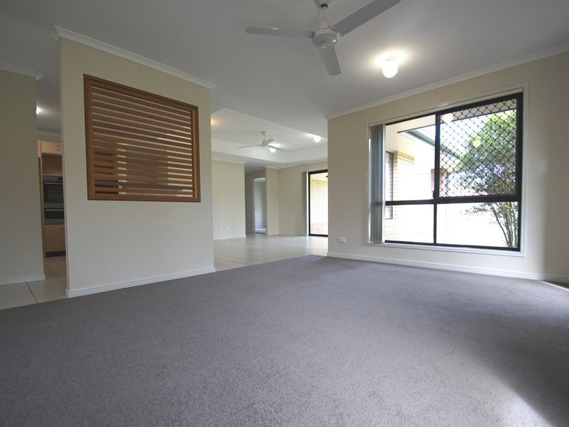 8 Harland Court, Brassall QLD 4305