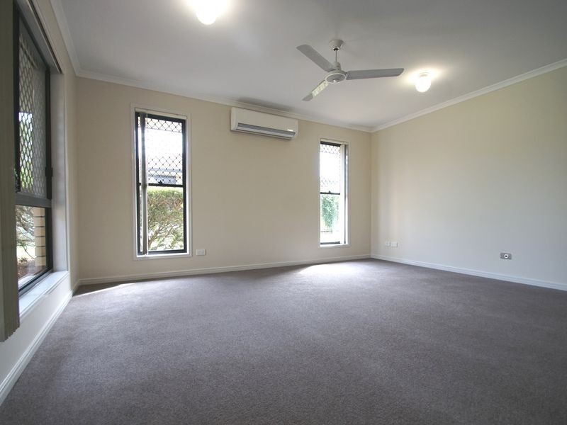 8 Harland Court, Brassall QLD 4305