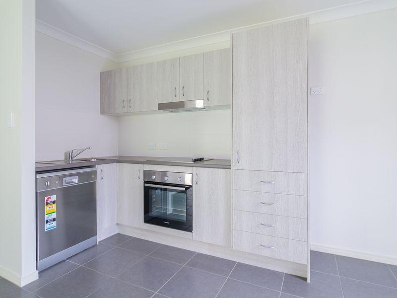 2/22 Nelson Circuit, Brassall QLD 4305