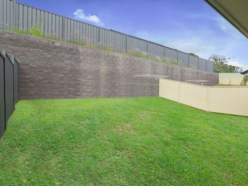 2/22 Nelson Circuit, Brassall QLD 4305