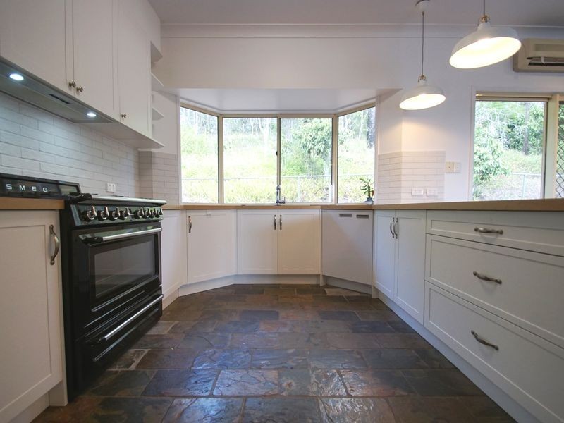 892 Pine Mountain Road, Pine Mountain QLD 4306