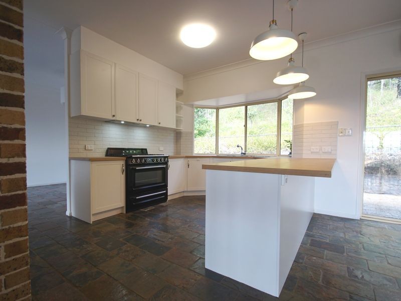 892 Pine Mountain Road, Pine Mountain QLD 4306