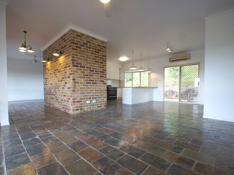892 Pine Mountain Road, Pine Mountain QLD 4306