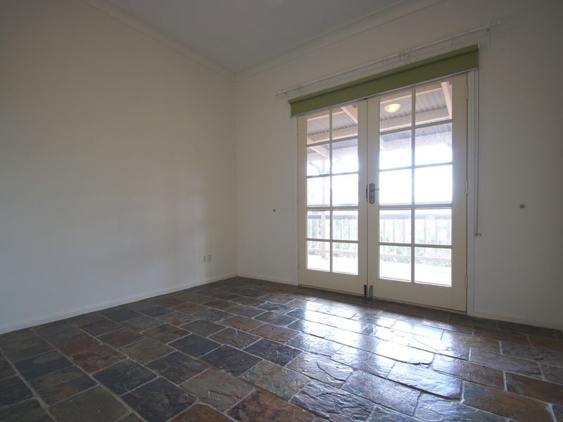 892 Pine Mountain Road, Pine Mountain QLD 4306
