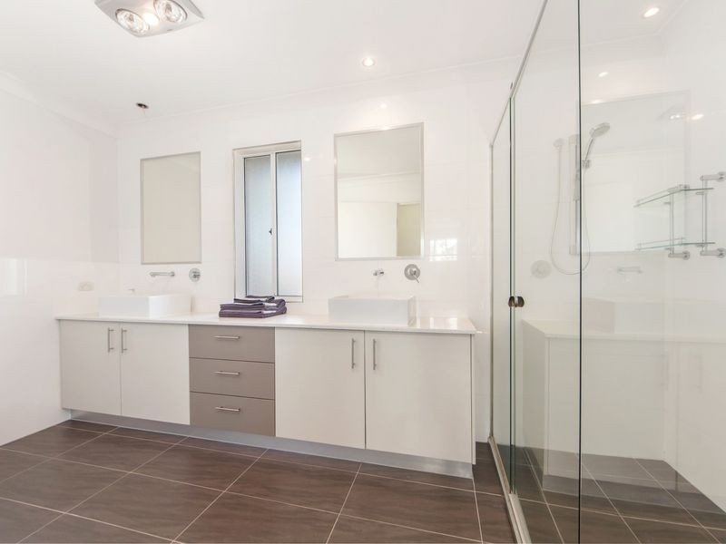 32 Sydney Street, Brassall QLD 4305