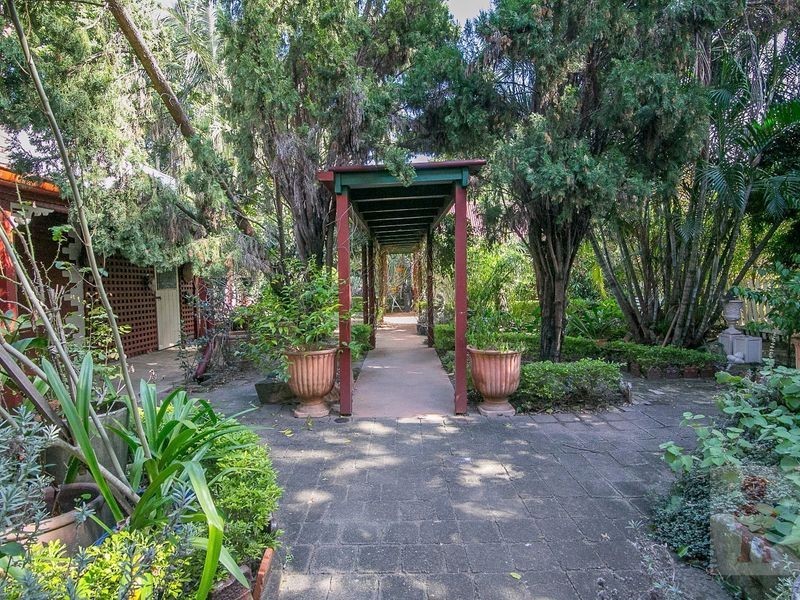 11 Murphy Street, Ipswich QLD 4305