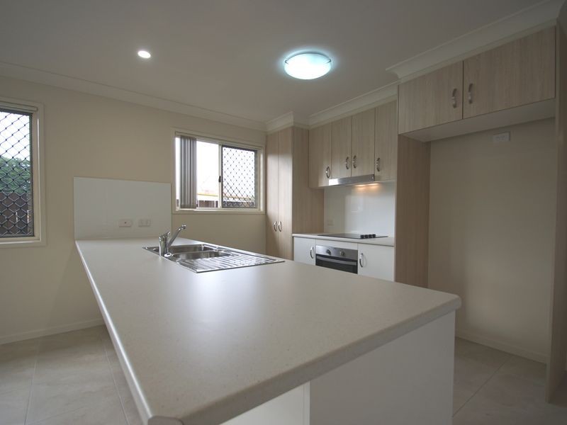 53 Cole Street, Silkstone QLD 4304