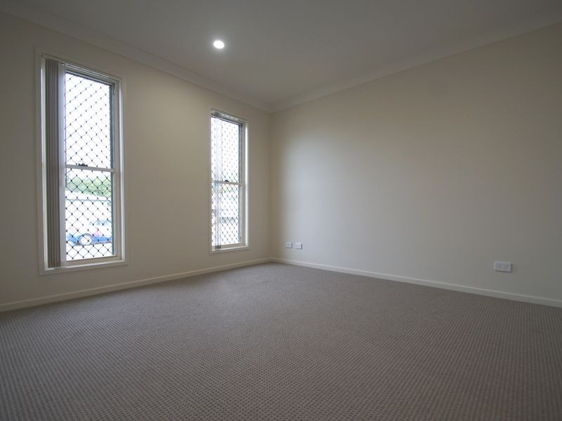53 Cole Street, Silkstone QLD 4304