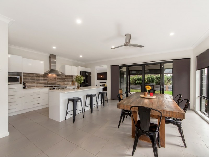 22 Eucalyptus Crescent, Ripley QLD 4306