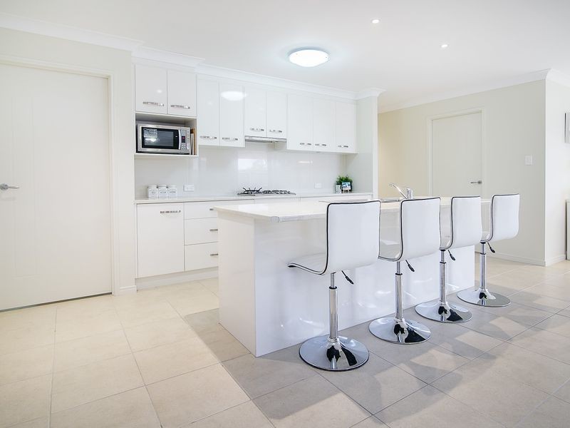 10 Cowie Street, Deebing Heights QLD 4306