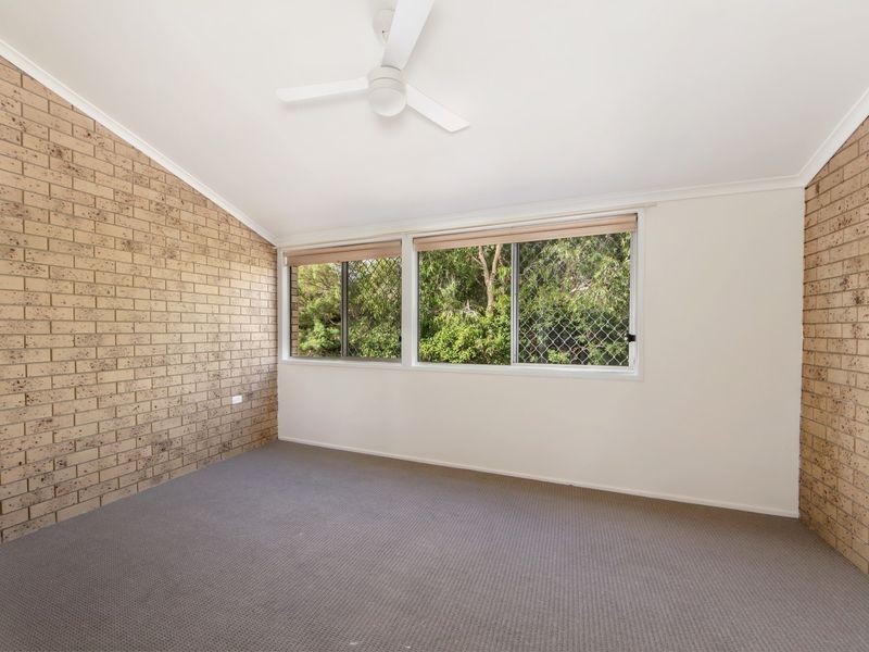 18 Railway Street, Booval QLD 4304