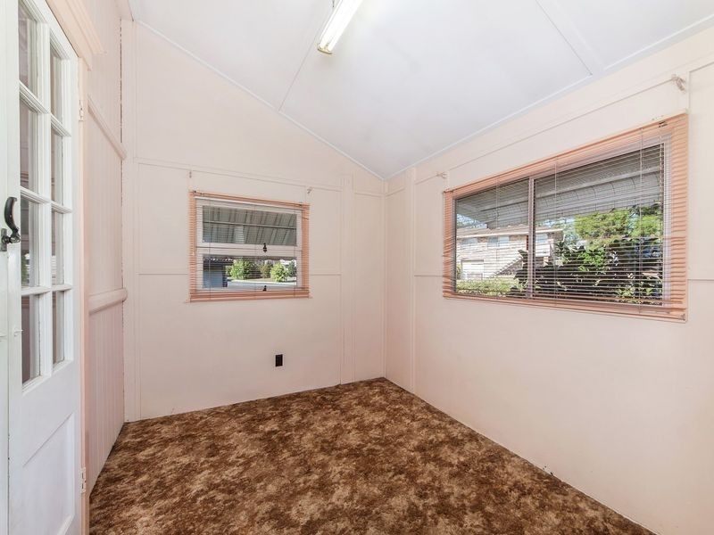 11 Creek Street, Bundamba QLD 4304