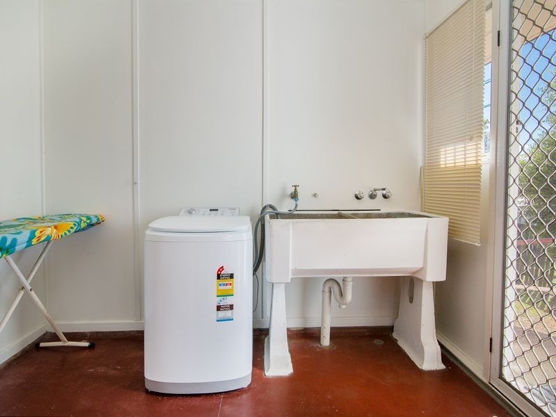 1 Lawson Street, Leichhardt QLD 4305