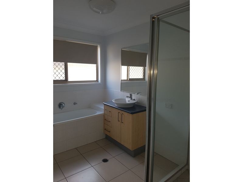 22 Doorey Street, One Mile QLD 4305