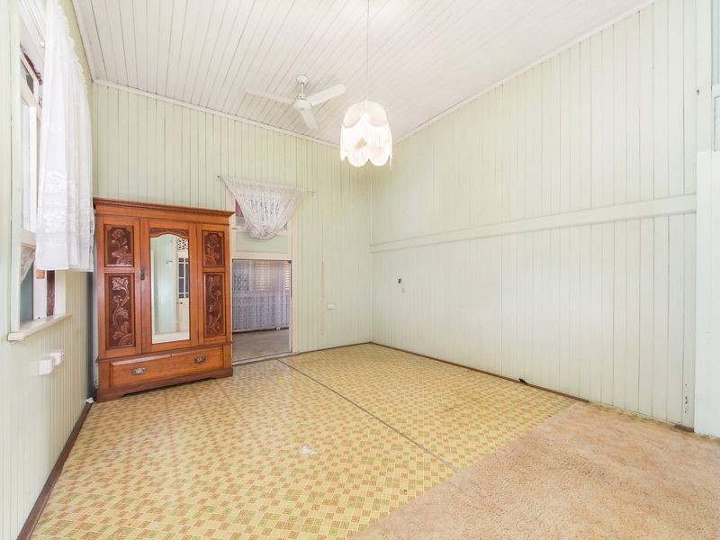 95 Pine Mountain Road, Brassall QLD 4305