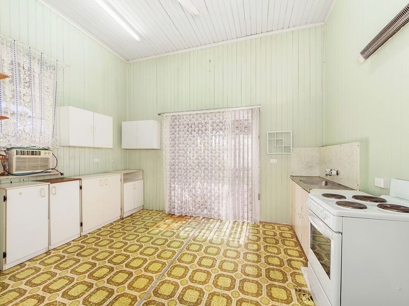95 Pine Mountain Road, Brassall QLD 4305